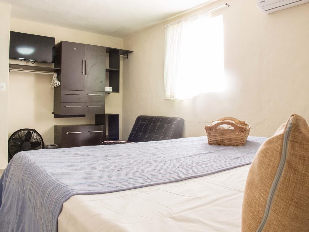 Whyz 4 You Private Rooms Puerto Morelos Bilik gambar