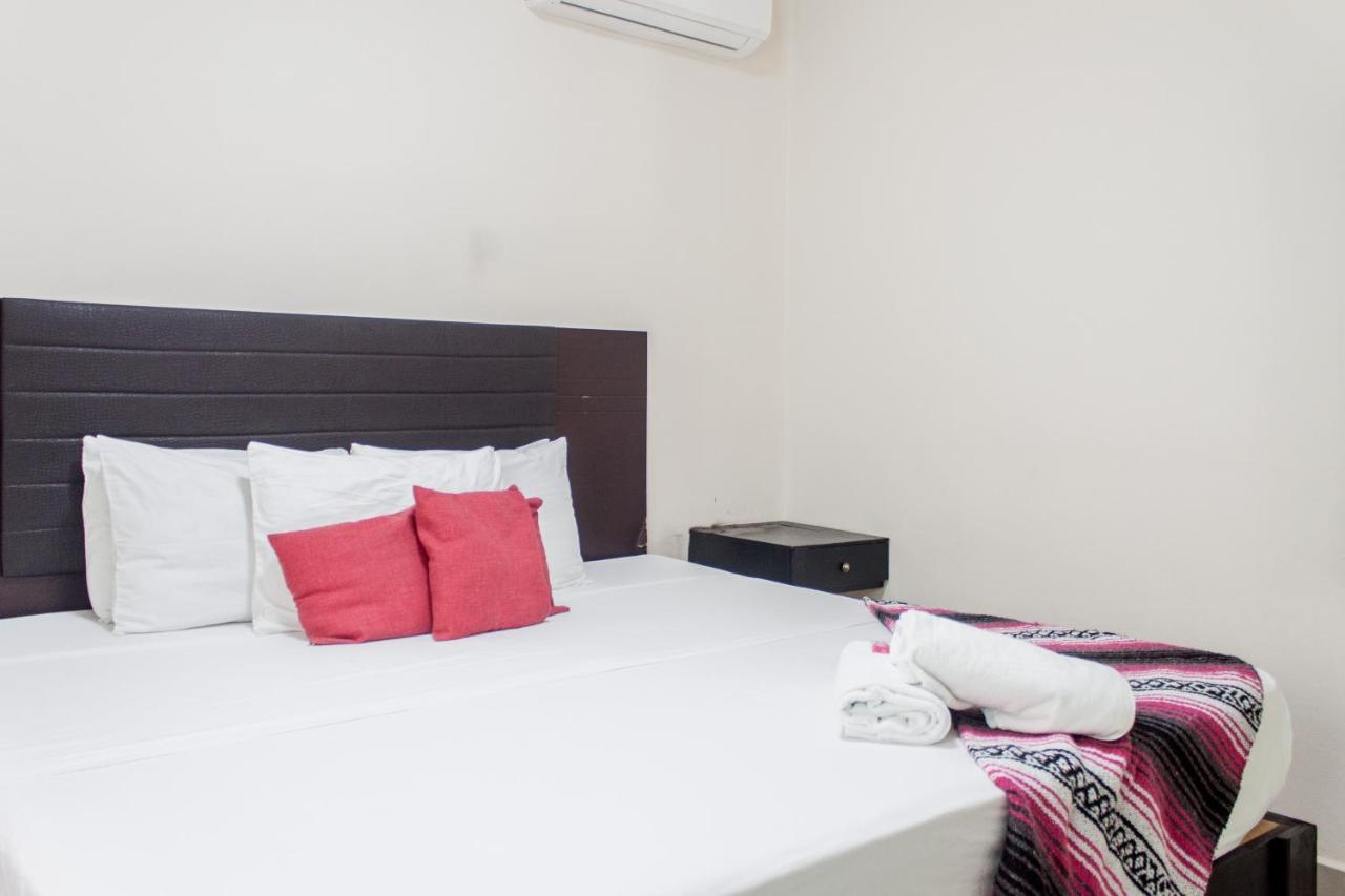 Whyz 4 You Private Rooms Puerto Morelos Luaran gambar